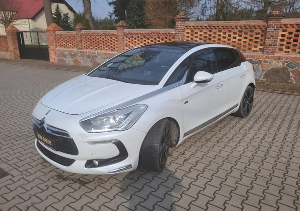 Citroen DS5 cena 44900 przebieg: 163027, rok produkcji 2013 z Sławno małe 232